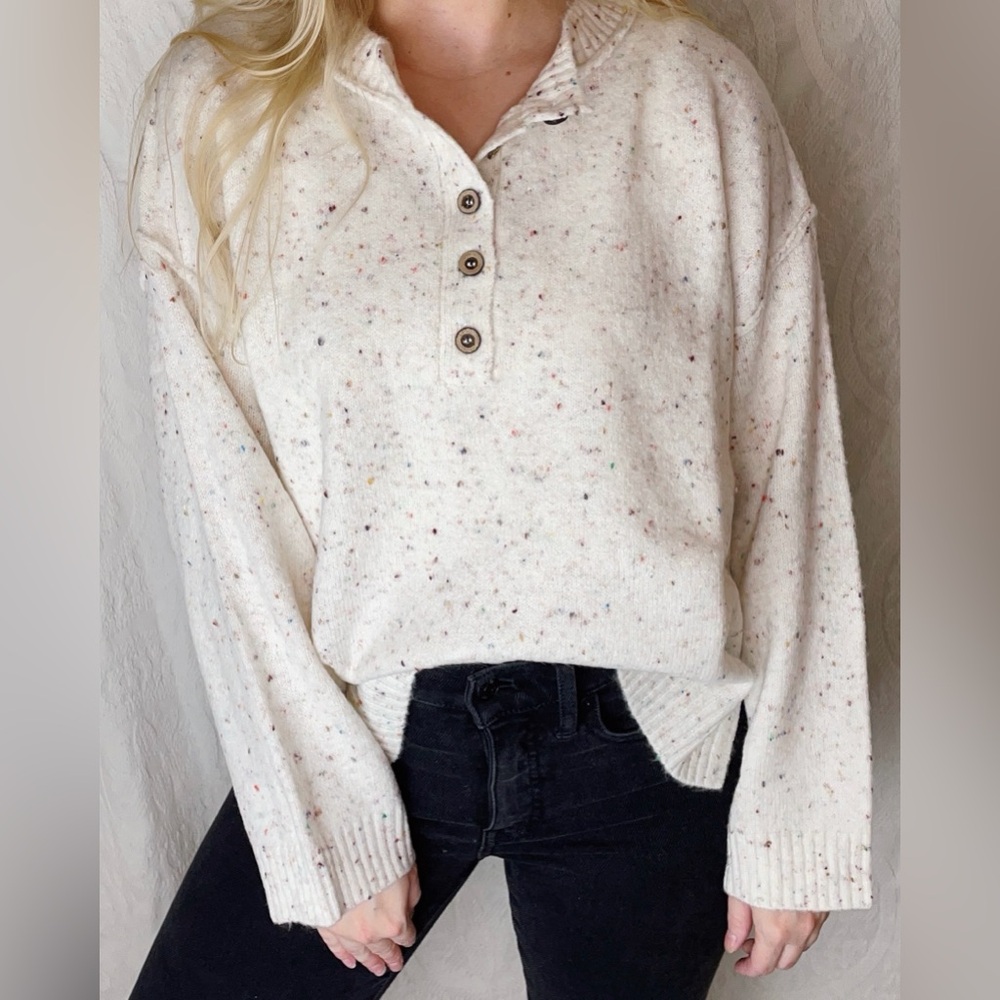 Blu Pepper Cream Speckled Sweater